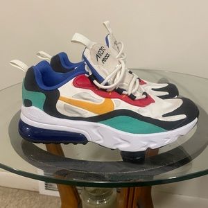 Nike Air React 270 kids Size 4Y